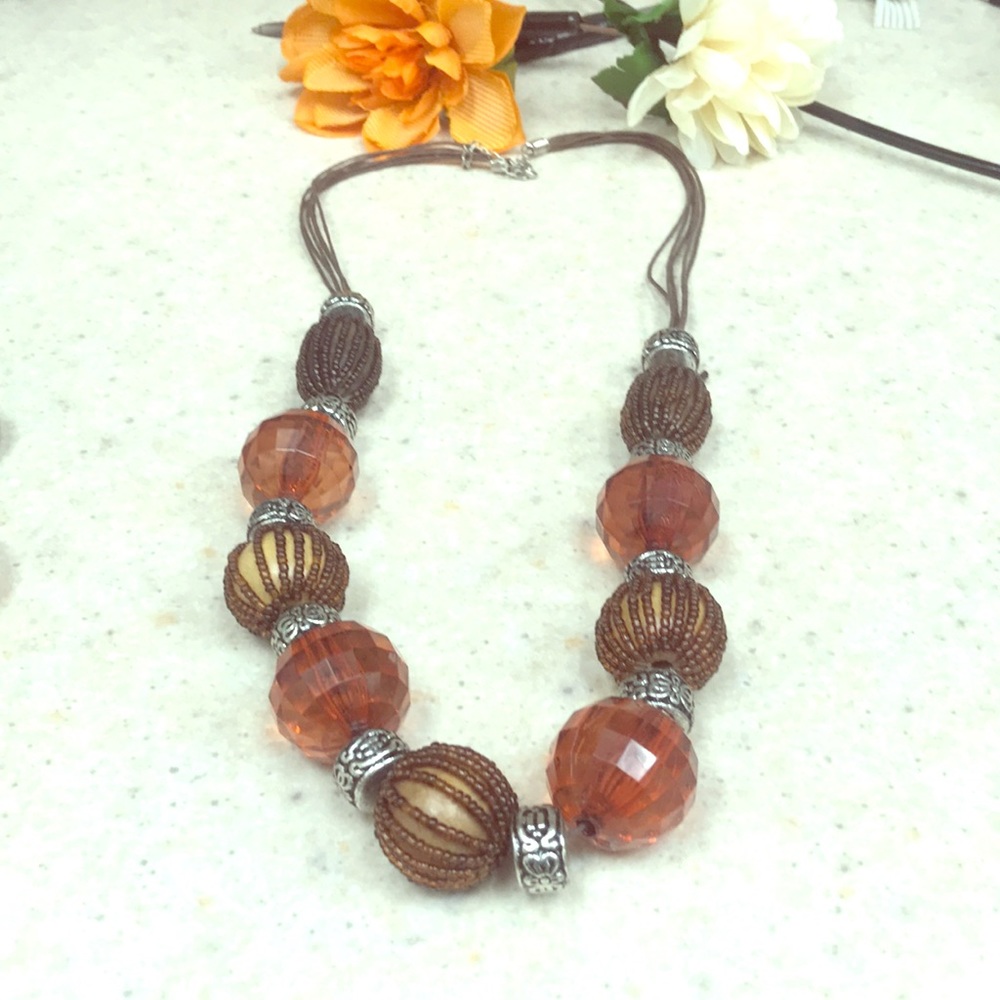 Long necklace wood/plastic/metal